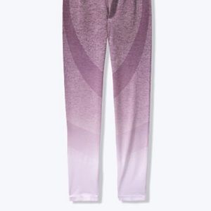 Seamless workout leggings